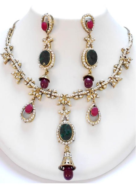 Victorian Jewelry Set